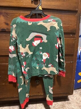 Carter’s Kids Christmas Pajama Set